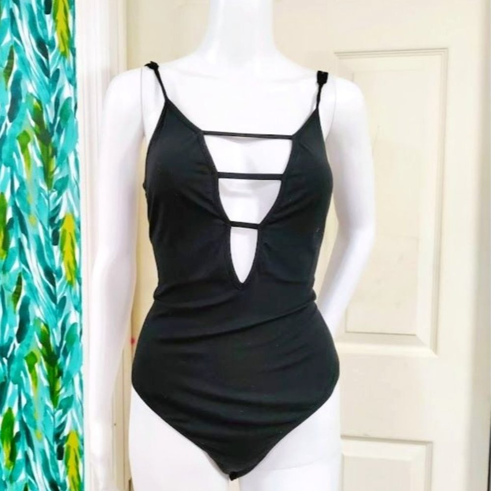 Tobi Stretch Deep Plunge Sleeveless One-Piece Bodysuit Black Large